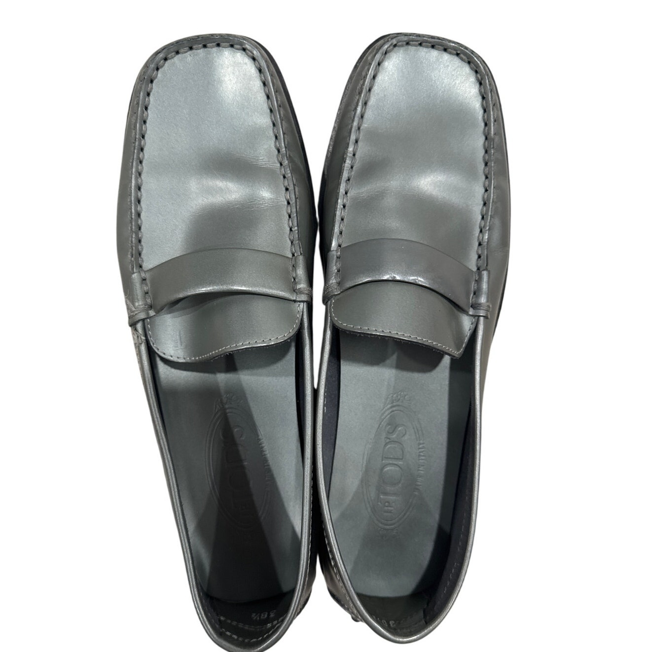 Tod's Gommino Women's Grey Comfortable Loafer Shoes -Size: Eu 38 1/2. (Us 8 1/2)